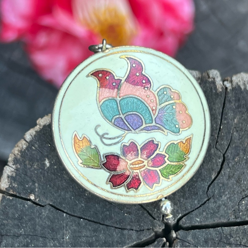 Vintage Cloisonné Double-Sided Puff Pendant – Excellent Condition